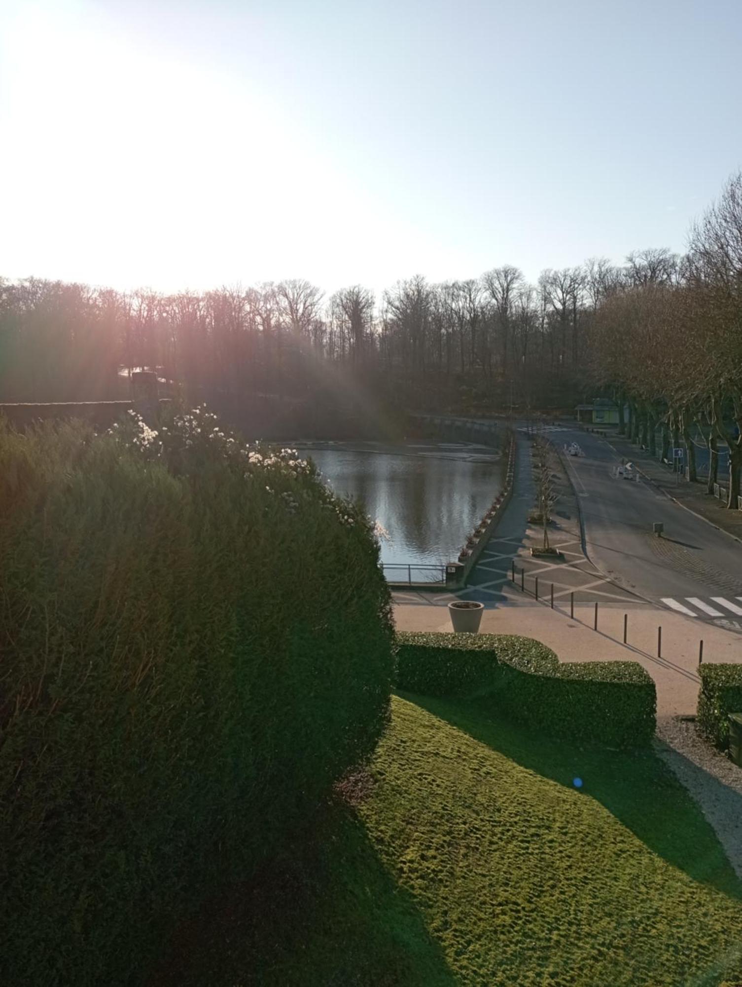 Hotel Ibis Les Etangs Des Moines Fourmies Esterno foto